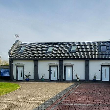 Wanta Kolobrzeg Apartment Bagian luar foto